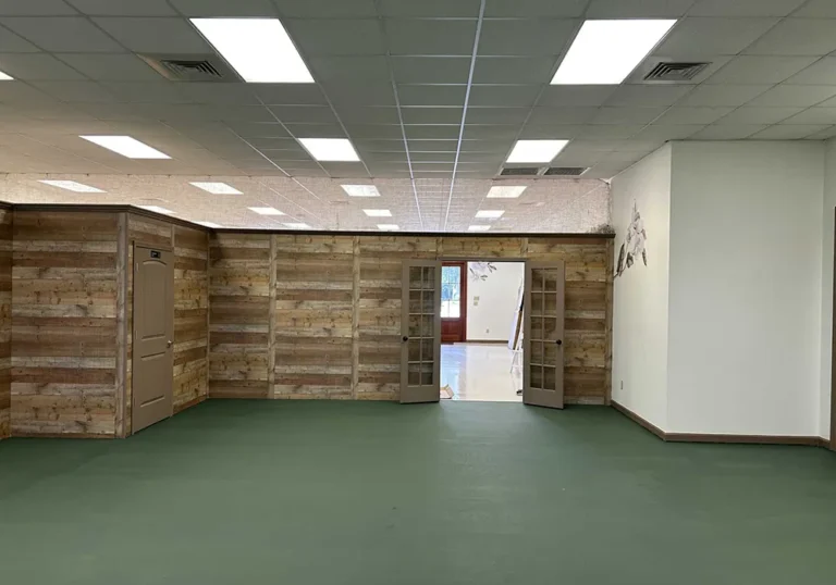 sweet magnolia dining area